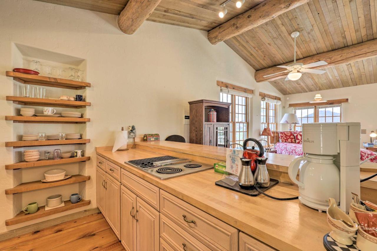 Bright Prescott Studio With Thumb Butte Views! Extérieur photo