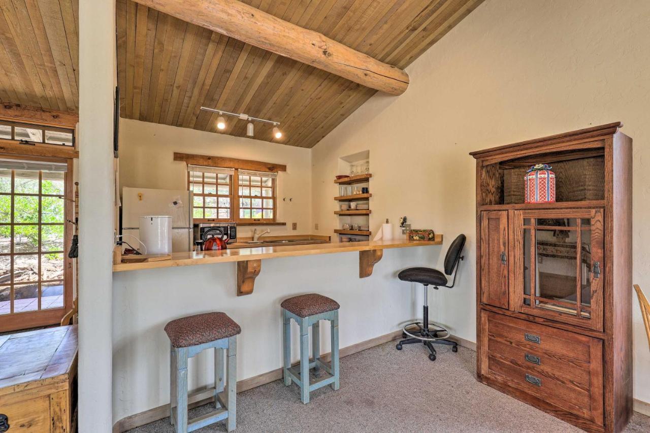 Bright Prescott Studio With Thumb Butte Views! Extérieur photo