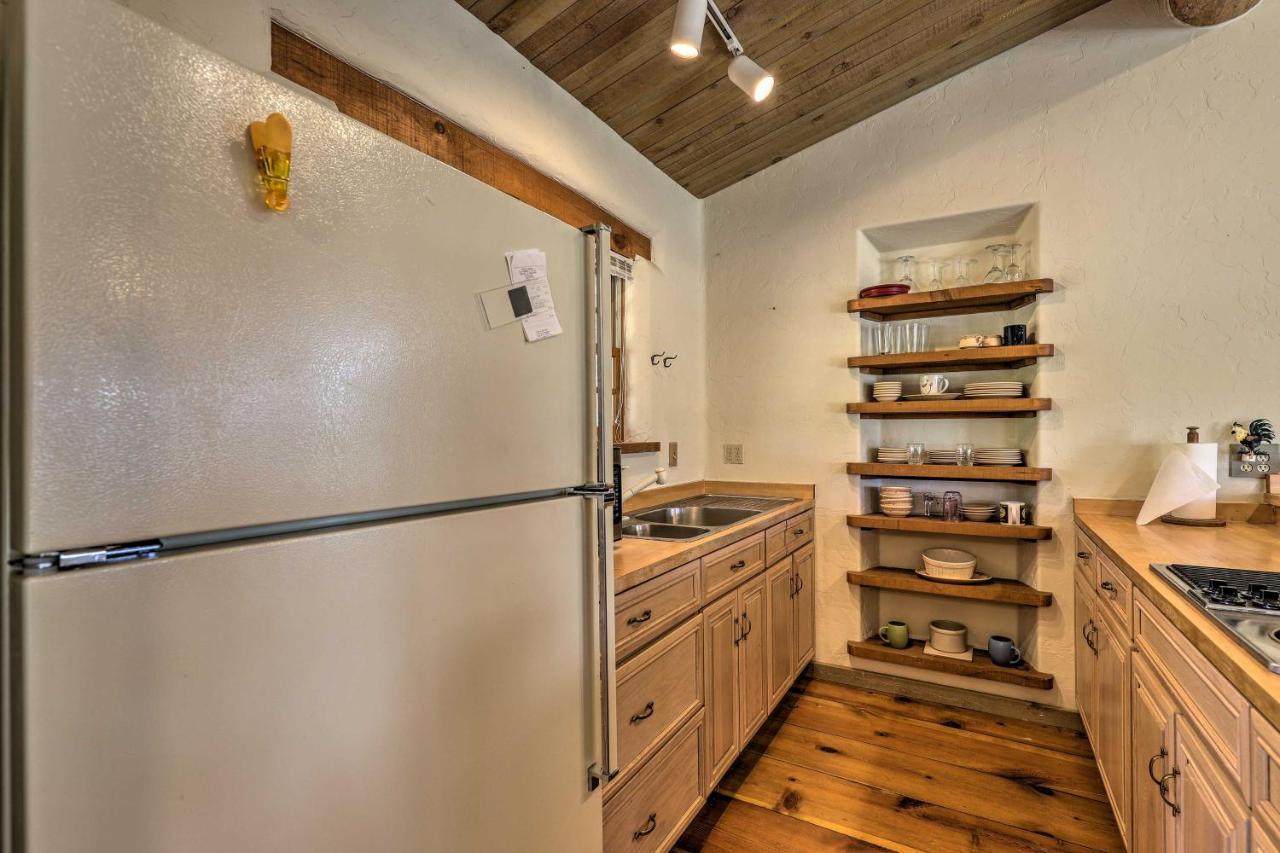 Bright Prescott Studio With Thumb Butte Views! Extérieur photo